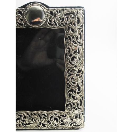 DECORATIVE EDWARDIAN SILVER PHOTO FRAME WITH PIERCED SCROLL AND FLORAL BORDER - ADDITIONAL PHOTO 2