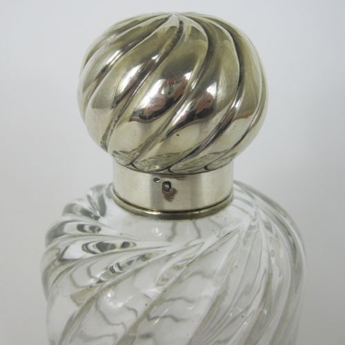 BEAUTIFUL VICTORIAN FRENCH BACCARAT SILVER PERFUME BOTTLE - ADDITIONAL PHOTO 2