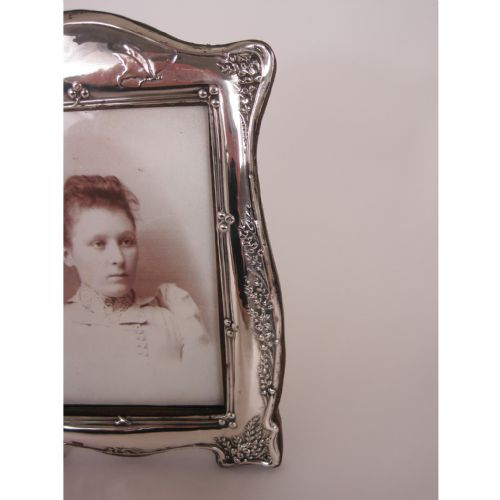 CHARMING EDWARDIAN SILVER PHOTO FRAME WITH OAK EASEL STAND BACK - ADDITIONAL PHOTO 4