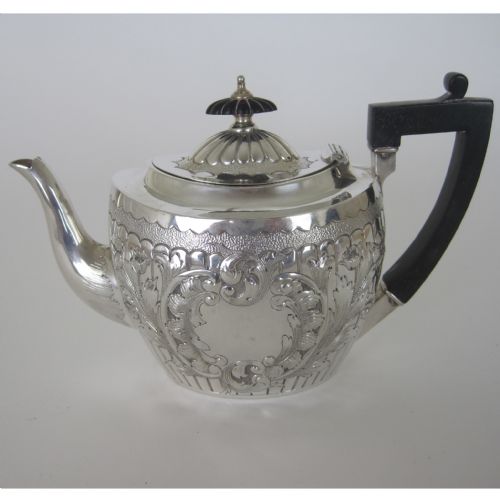 late victorian bachelor silver teapot - CATEGORY: ANTIQUE SILVER - DATED 1890