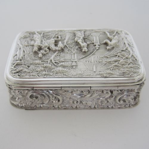 EDWARDIAN SILVER JEWELLERY OR TRINKET BOX DEPICTING CLASSICAL FIGURES AND HORSE RIDING - ADDITIONAL PHOTO 2