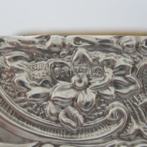 EDWARDIAN SILVER JEWELLERY OR TRINKET BOX DEPICTING CLASSICAL FIGURES AND HORSE RIDING - ADDITIONAL PHOTO 5