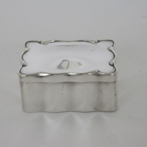 SILVER JEWELLERY OR TRINKET BOX GILT INSIDE WITH ORIGINAL PINK VELVET LINING - ADDITIONAL PHOTO 1