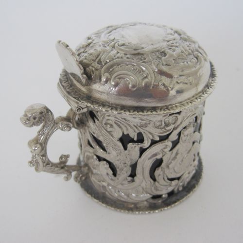 PRETTY WILLIAM COMYNS VICTORIAN SILVER MUSTARD POT - ADDITIONAL PHOTO 2