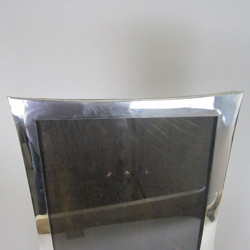 LARGE SHAPED PLAIN SILVER PHOTO FRAME - ADDITIONAL PHOTO 2