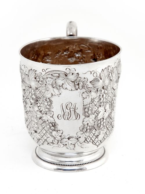 VICTORIAN SILVER CHRISTENING MUG WITH A GRAPE AND VINE PATTERN AND SCROLL HANDLE - ADDITIONAL PHOTO 1