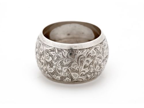OVER SIZED CHESTER SILVER NAPKIN RING - ADDITIONAL PHOTO 1