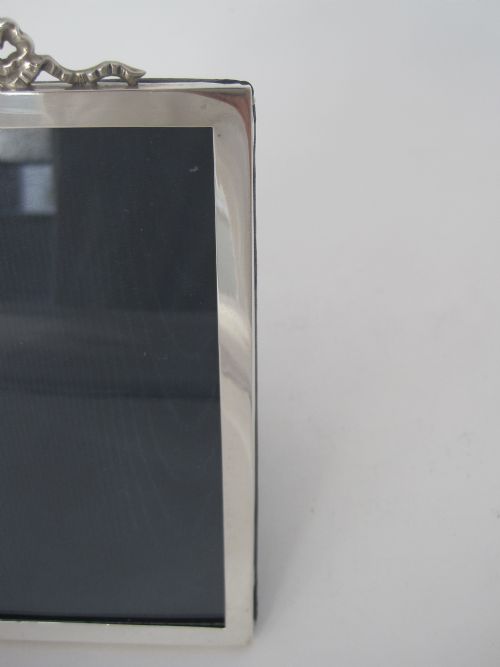 SMART PLAIN SILVER EDWARDIAN PHOTO FRAME - ADDITIONAL PHOTO 3