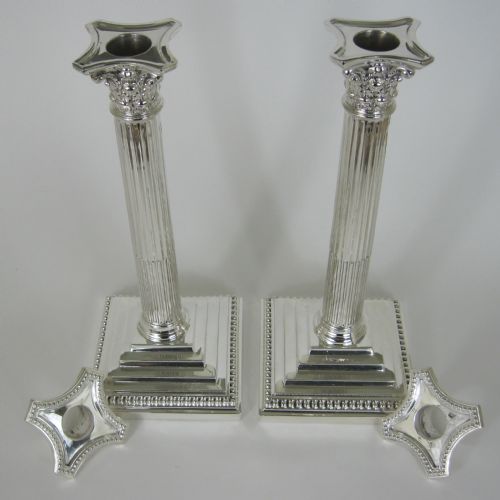 PAIR OF VICTORIAN WILLIAM HUTTON AND SON SILVER PLATED CORINTHIAN COLUMN CANDLE STICKS - ADDITIONAL PHOTO 3
