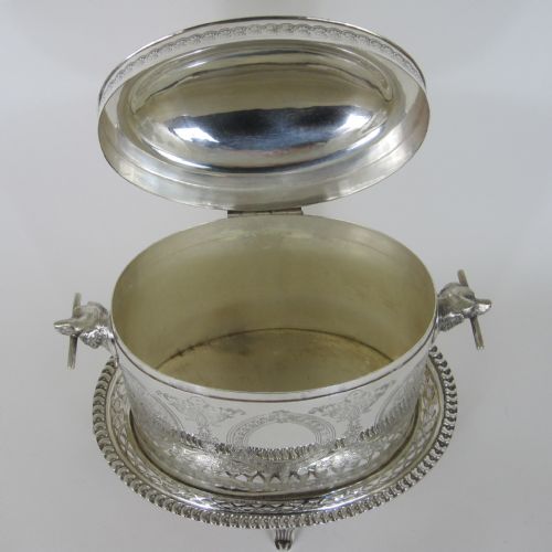 VICTORIAN SILVER PLATED BOX WITH CAST DOGS HEAD HANDLES - ADDITIONAL PHOTO 3