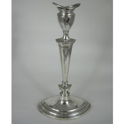 ELEGANT PAIR OF EDWARDIAN SILVER CANDLESTICKS - ADDITIONAL PHOTO 2
