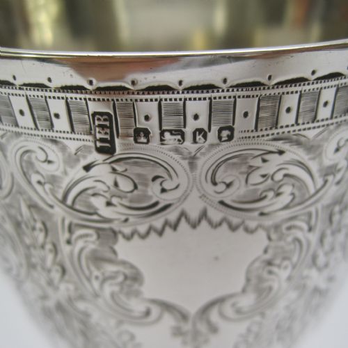 ELEGANT ENGRAVED VICTORIAN SILVER GOBLET WITH FLORAL GARLANDS AND SCROLLS - ADDITIONAL PHOTO 2