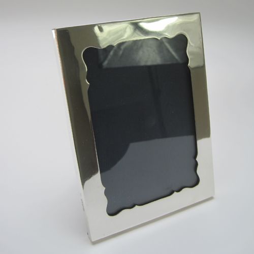 good quality goldsmiths silversmith silver photo frame - CATEGORY: ANTIQUE SILVER - DATED 1910