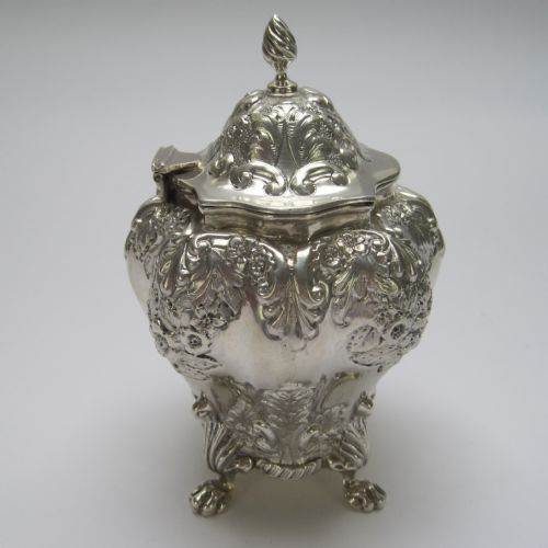 DECORATIVE LATE VICTORIAN CHESTER SILVER TEA CADDY WITH BOMBE SHAPED BODY - ADDITIONAL PHOTO 4