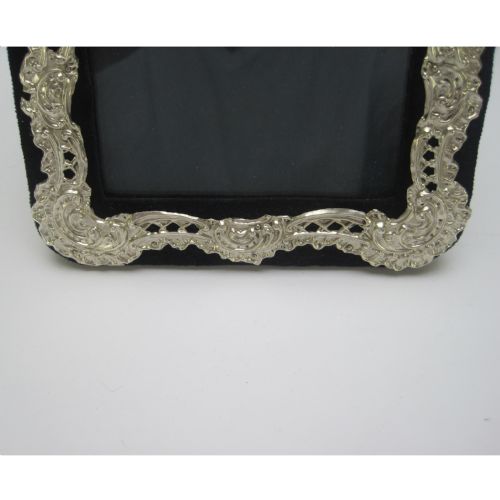 DECORATIVE LATE VICTORIAN RECTANGULAR SILVER PHOTO FRAME - ADDITIONAL PHOTO 3