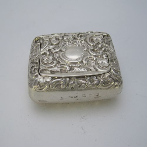 victorian silver pill or trinket box embossed with scrolls and flowers - CATEGORY: ANTIQUE SILVER - DATED 1890