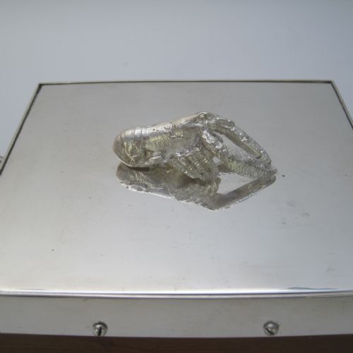 UNUSUAL LATE VICTORIAN OAK AND SILVER PLATED SARDINE OR PRESERVE DISH - ADDITIONAL PHOTO 1