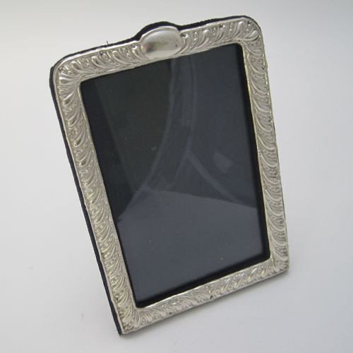 attractive edwardian silver photo frame with blue velvet back - CATEGORY: ANTIQUE SILVER - DATED 1910