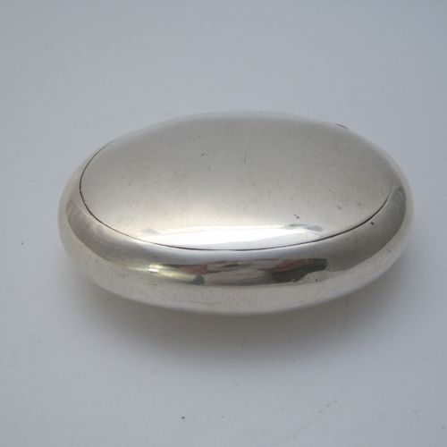 chester silver pebble shaped tobacco or trinket box - CATEGORY: ANTIQUE SILVER - DATED 1920