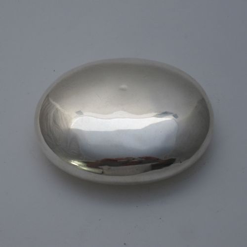CHESTER SILVER PEBBLE SHAPED TOBACCO OR TRINKET BOX - ADDITIONAL PHOTO 2