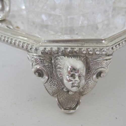 6 BOTTLE VICTORIAN SILVER PLATED CRUET SET WITH LOOP CAST FIGURAL HANDLE - ADDITIONAL PHOTO 4