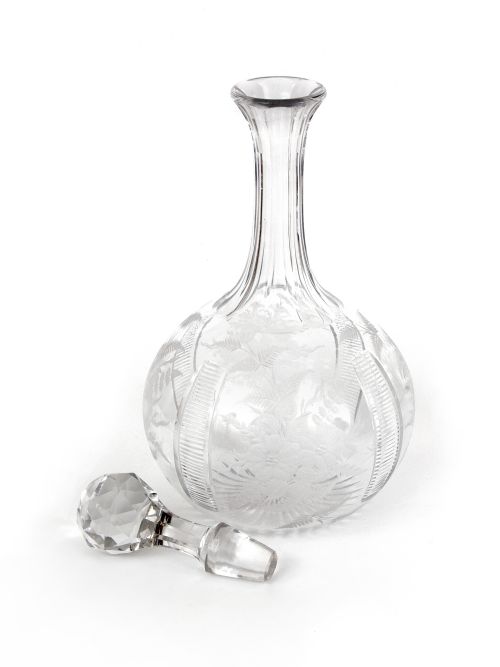 PAIR OF ANTIQUE ENGRAVED GLASS DECANTERS WITH ENGRAVED ONION SHAPED BODIES - ADDITIONAL PHOTO 1