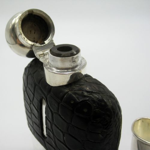 QUALITY SILVER PLATE AND LEATHER CROCODILE HIP FLASK - ADDITIONAL PHOTO 4
