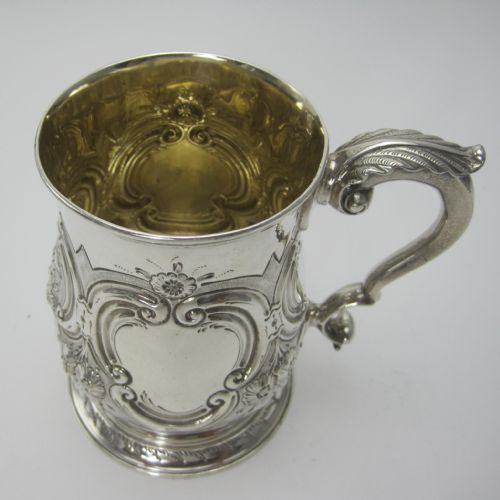 GOOD QUALITY GEORGE III SILVER PINT MUG - ADDITIONAL PHOTO 1