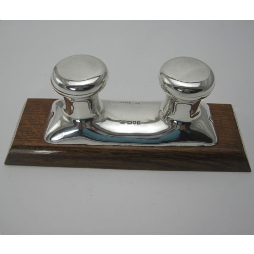 NOVELTY SILVER INK STAND MODELLED AS A MARINE BOLLARD - ADDITIONAL PHOTO 1