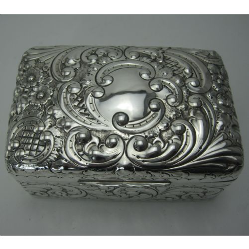 EDWARDIAN CHASED SILVER RECTANGULAR TRINKET OR CIGARETTE BOX - ADDITIONAL PHOTO 1