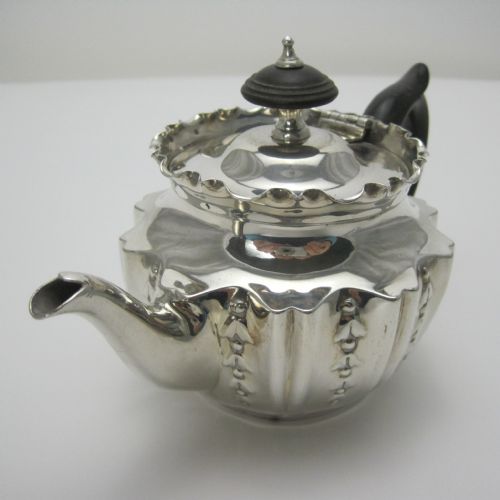 LATE VICTORIAN BACHELOR SIZE SILVER TEAPOT - ADDITIONAL PHOTO 3