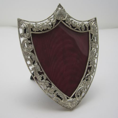 charming cast border william comyns victorian silver photo frame - CATEGORY: ANTIQUE SILVER - DATED 1880