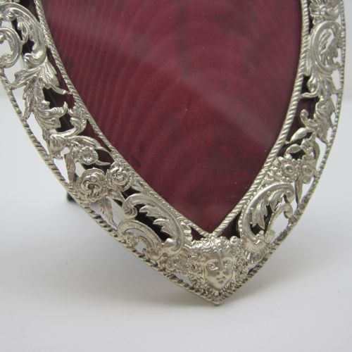 CHARMING CAST BORDER WILLIAM COMYNS VICTORIAN SILVER PHOTO FRAME - ADDITIONAL PHOTO 2