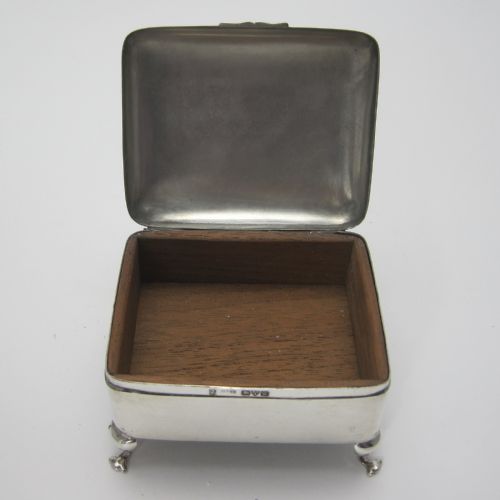 PLAIN SILVER CUSHION SHAPE CHESTER SILVER JEWELLERY OR TRINKET BOX - ADDITIONAL PHOTO 3