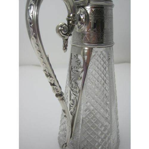 ENGLISH VICTORIAN SILVER PLATED CLARET JUG WITH GRAPE AND VINE SPOUT - ADDITIONAL PHOTO 4