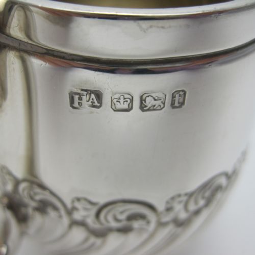 VICTORIAN BARREL SHAPED SILVER CHRISTENING MUG - ADDITIONAL PHOTO 4