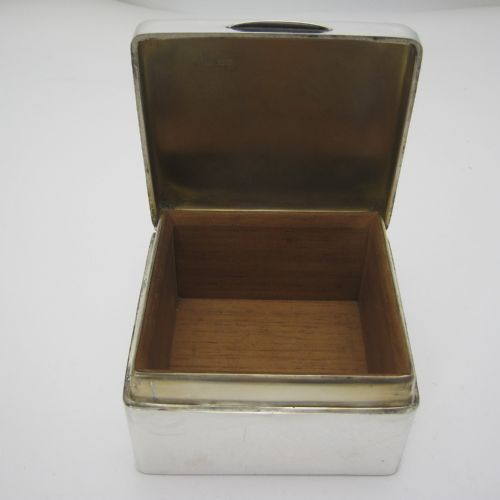 PLAIN GOOD QUALITY SILVER SQUARE CIGARETTE OR TRINKET BOX - ADDITIONAL PHOTO 2