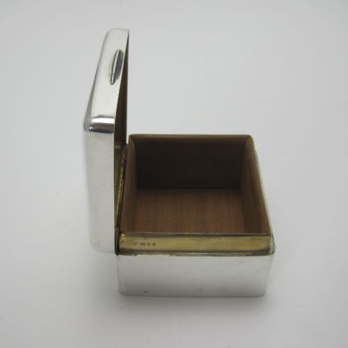 PLAIN GOOD QUALITY SILVER SQUARE CIGARETTE OR TRINKET BOX - ADDITIONAL PHOTO 3
