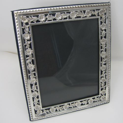 good quality victorian silver photo frame with pierced border - CATEGORY: ANTIQUE SILVER - DATED 1890