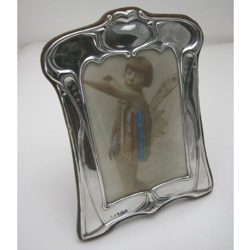edwardian art nouveau style silver photo frame with repousse entrelac decoration - CATEGORY: ANTIQUE SILVER - DATED 1900