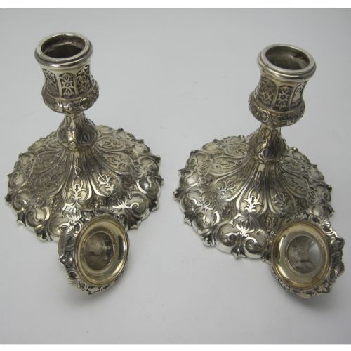 PAIR OF GOOD QUALITY CAST ELKINGTON MASON CO SILVER PLATED CANDLESTICKS - ADDITIONAL PHOTO 1