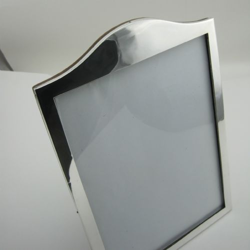 HANDSOME PLAIN LARGE SILVER PHOTO FRAME - ADDITIONAL PHOTO 3
