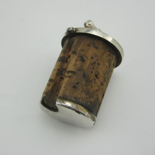 VICTORIAN SILVER PLATED CLARET JUG WITH CORK BAYONET STYLE STOPPER - ADDITIONAL PHOTO 6