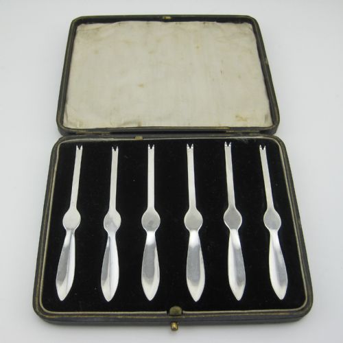 unusual boxed set of six silver lobster or crab picks - CATEGORY: ANTIQUE SILVER - DATED 1920