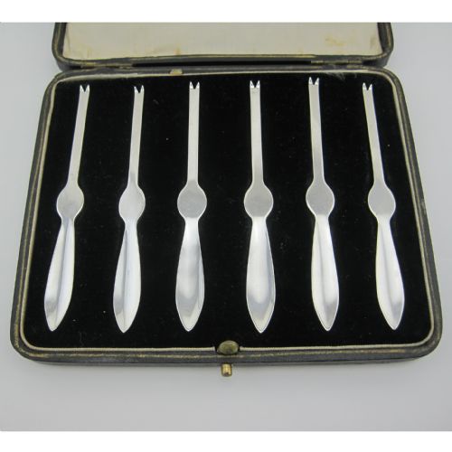 UNUSUAL BOXED SET OF SIX SILVER LOBSTER OR CRAB PICKS - ADDITIONAL PHOTO 2