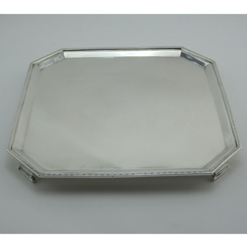 smart plain good quality silver salver with plain face - CATEGORY: ANTIQUE SILVER - DATED 1920