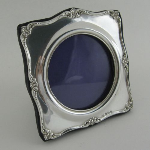 charming edwardian square silver photo frame - CATEGORY: ANTIQUE SILVER - DATED 1900