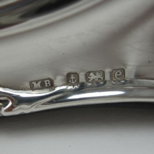 CHARMING EDWARDIAN SQUARE SILVER PHOTO FRAME - ADDITIONAL PHOTO 3