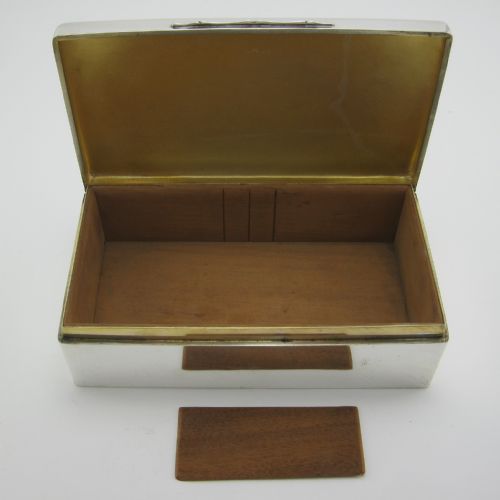 HANDSOME LARGE GOOD QUALITY SILVER CIGAR OR TRINKET BOX - ADDITIONAL PHOTO 2