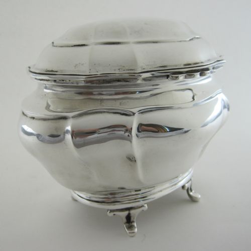 LARGE FLUTED BOMBE SHAPED GOOD QUALITY SILVER TEA CADDY - ADDITIONAL PHOTO 1